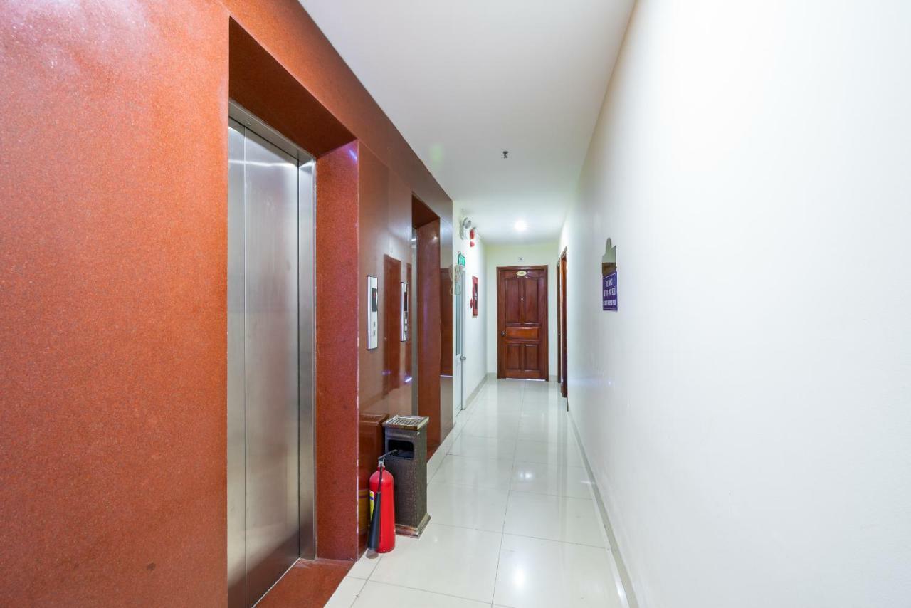 Oyo 375 Hoa Binh Hotel Da Nang Luaran gambar