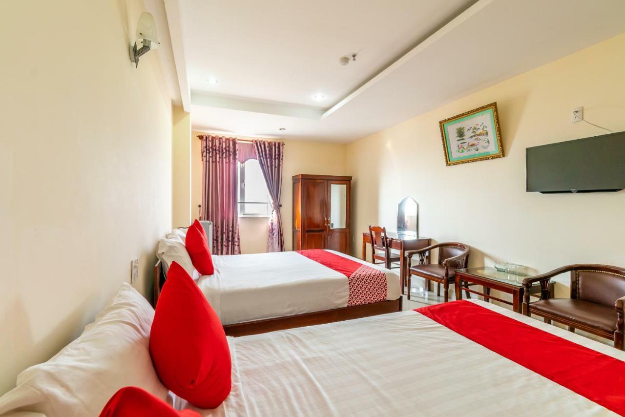 Oyo 375 Hoa Binh Hotel Da Nang Luaran gambar