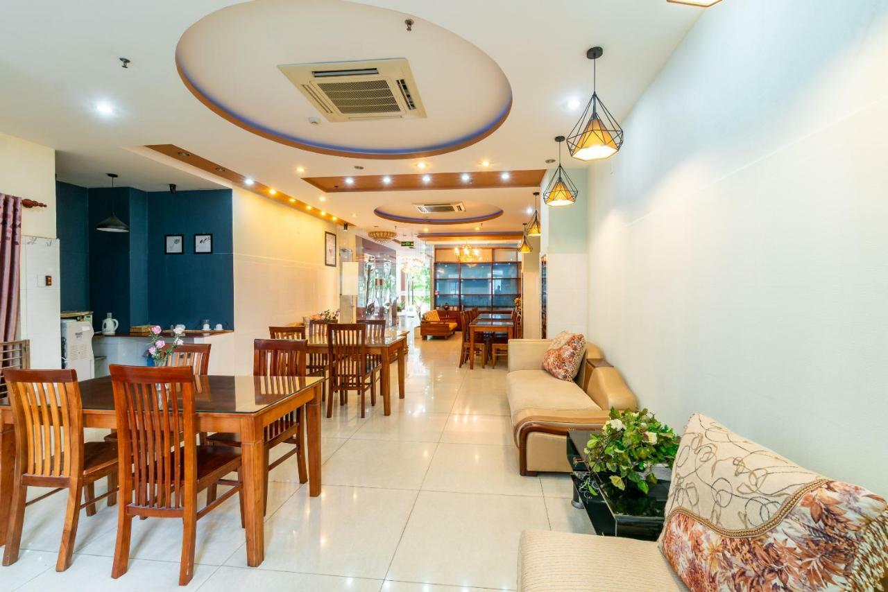 Oyo 375 Hoa Binh Hotel Da Nang Luaran gambar