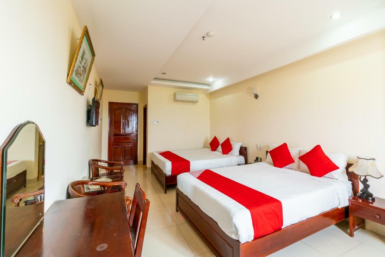 Oyo 375 Hoa Binh Hotel Da Nang Luaran gambar